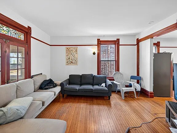 Building Photo - 1112 Garnett Pl