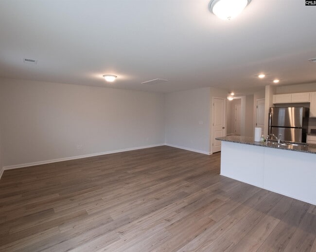 Building Photo - 643 Wooster Dr