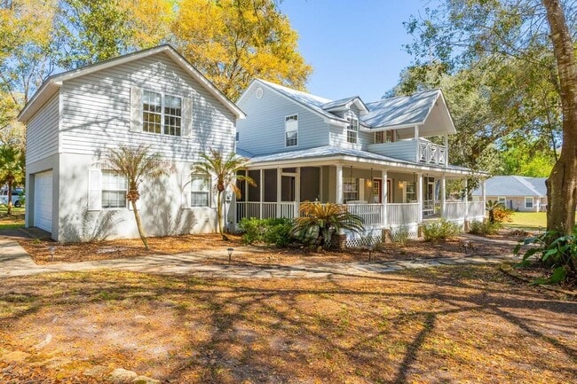 Building Photo - 728 Willow Wood Pl