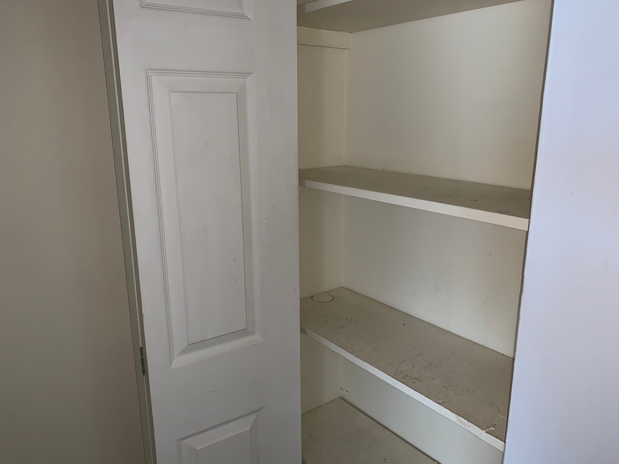 Building Photo - 4304 Royalview Dr