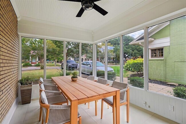 Building Photo - 5620 Richmond Ave