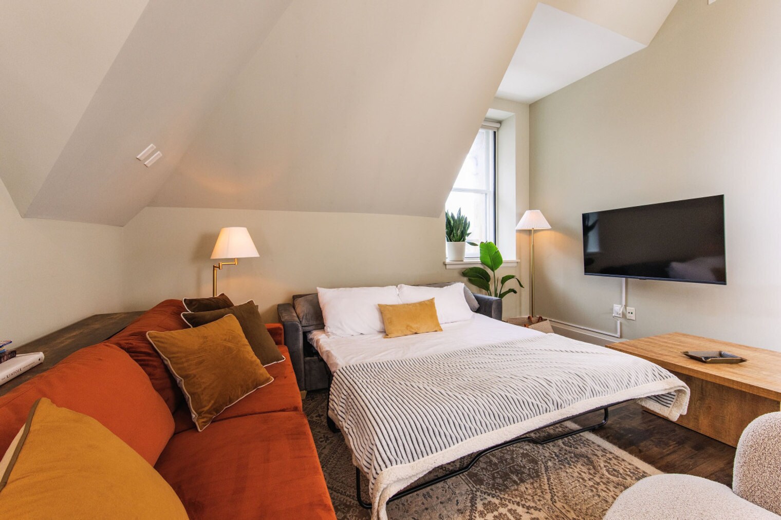 Building Photo - 225 E Michigan St