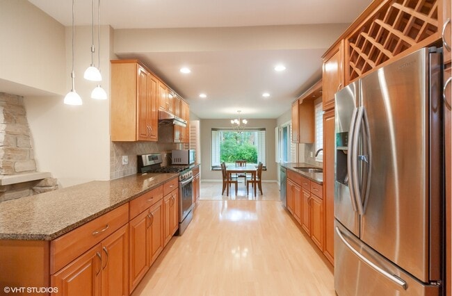 Building Photo - 50 Cedar Ln