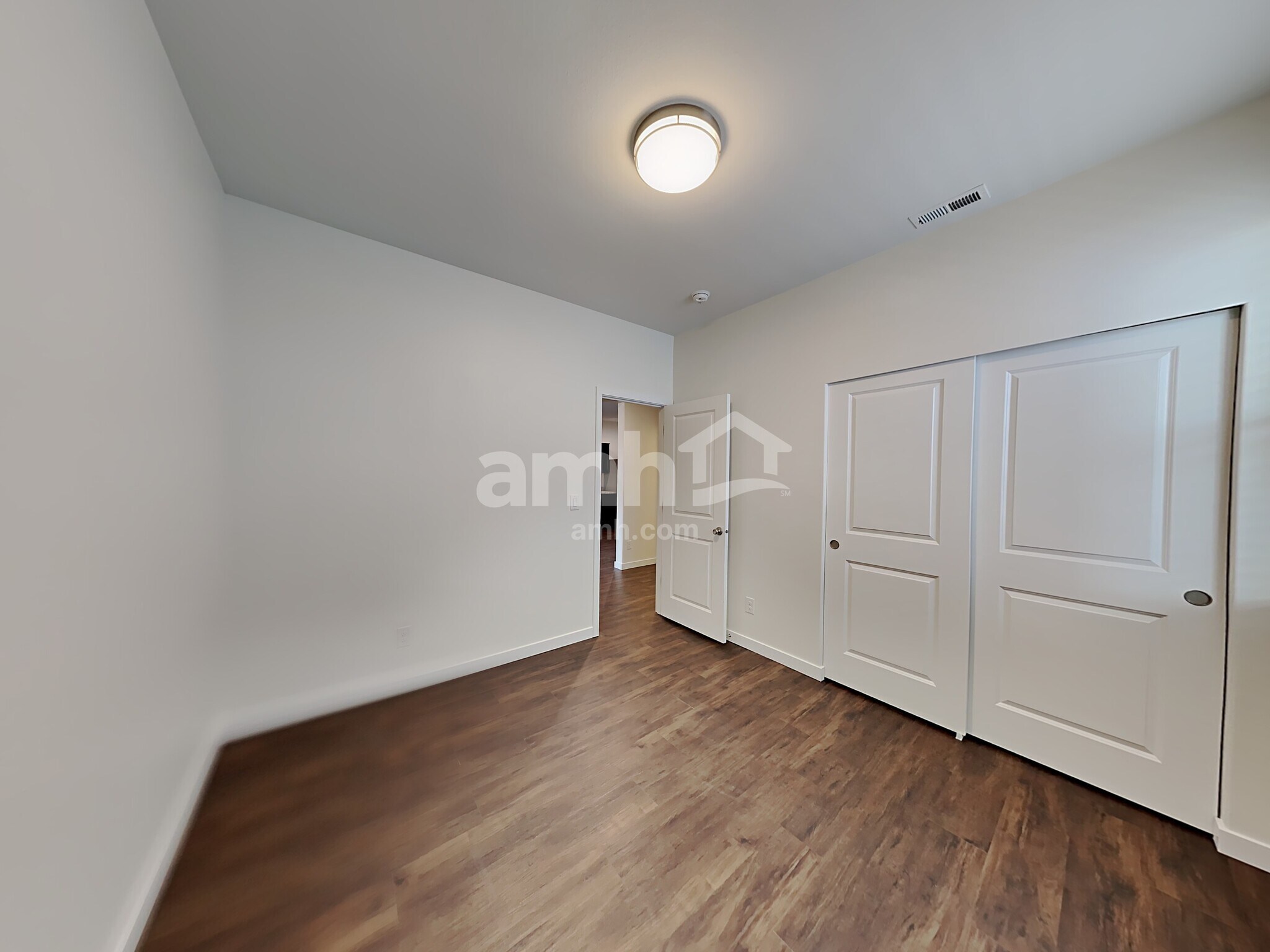 Building Photo - 19232 18th Ave Ct E