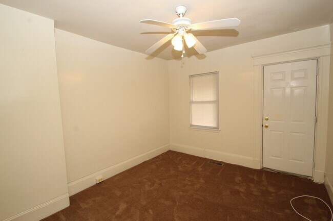 Building Photo - 2026/2027 JHU Off-campus 6bd/2ba house w/ ...