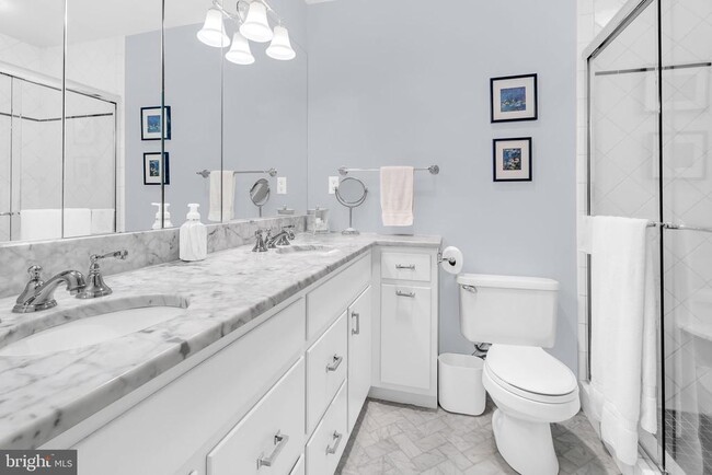 Building Photo - 2708 N Kensington St