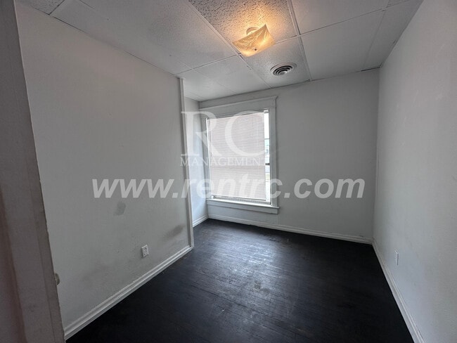 Building Photo - 425-3B Vermilion-N