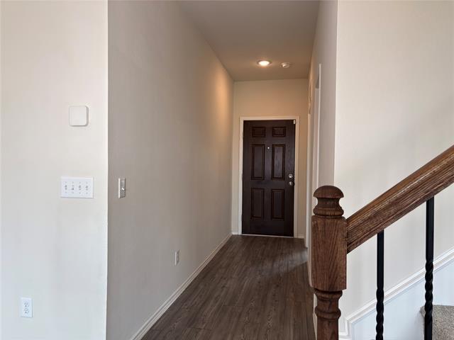 Building Photo - 507 Goldenrod Ln