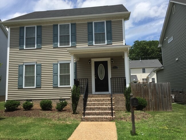 Primary Photo - 1712 Kemper St