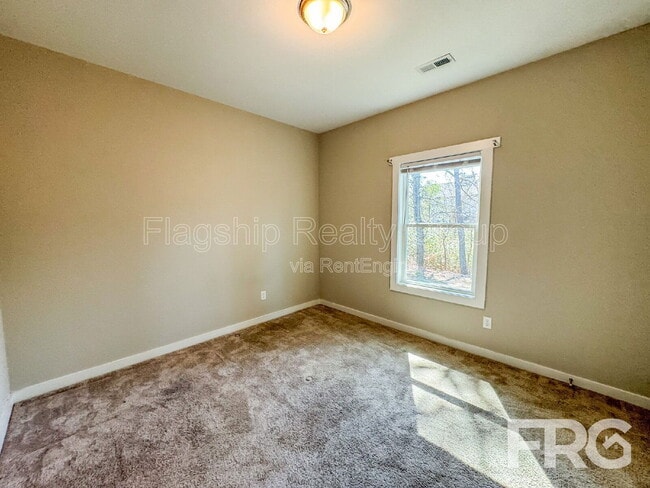 Building Photo - 1503 S Taylor St