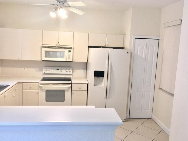 Primary Photo - 2008 Shoma Dr