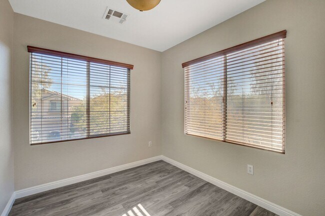 Building Photo - TWO STORY CUL-DE-SAC HOME, 3 BEDROOM 2.5 BATH HOME