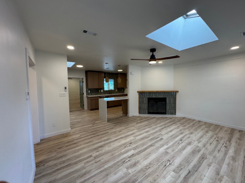 Building Photo - 2420 Pueblo Bonito Ct NW