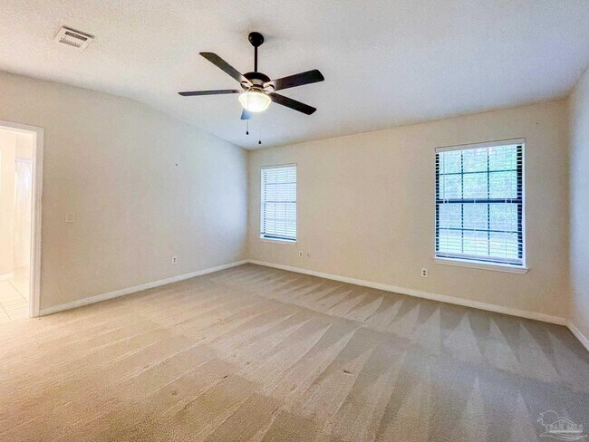 Building Photo - 9049 Bluebay Ln