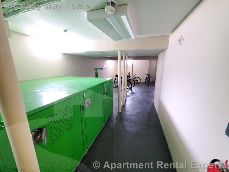 Building Photo - 65 Langdon St