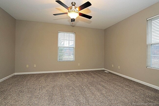 Building Photo - 2850/2852 Larkspur