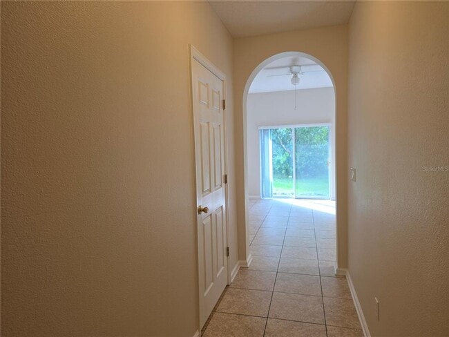 Building Photo - 16661 Cedar Crest Dr