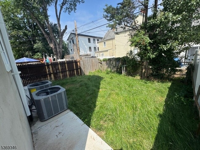 Building Photo - 132 Steuben St