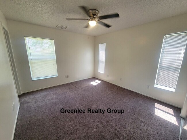 Building Photo - 8224 Autumn Oak Ave