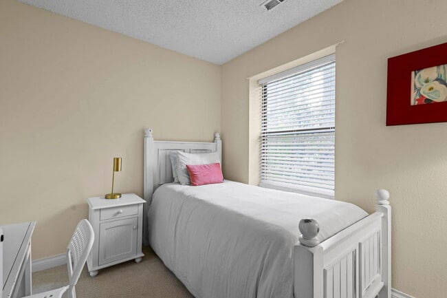 Building Photo - 4233 S Richfield Way