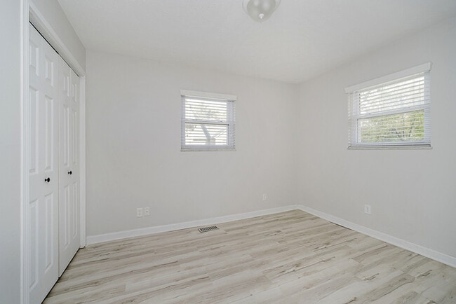 Building Photo - Bright & Inviting 2BR Home Near the Monon Center