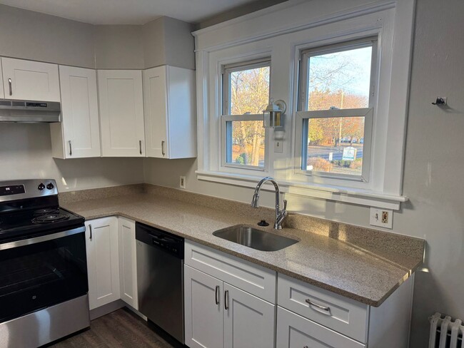 Building Photo - Lansdale Renovated 4 Bedroom Cape with off...