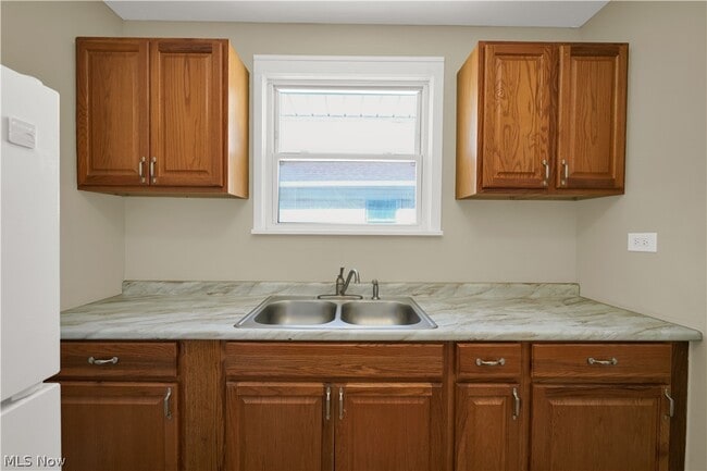 Building Photo - 3416 W 117th St