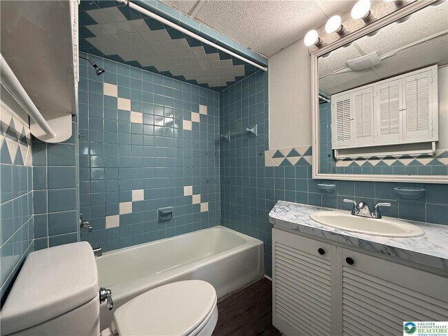 Building Photo - 1177 Arcadia St