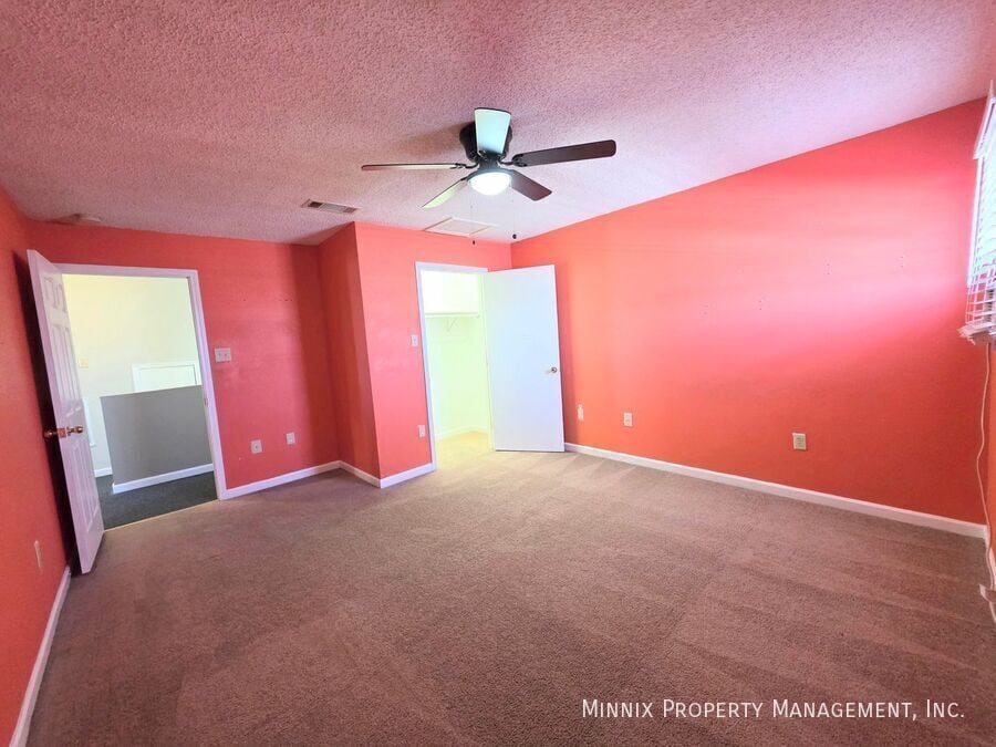 Building Photo - 1325 E Cowden Ave