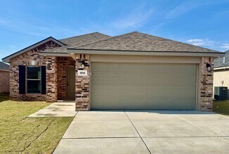 Building Photo - Newer Build in Frenship District! Beautiful 3/2/2 with Fridge and Sprinkler System!