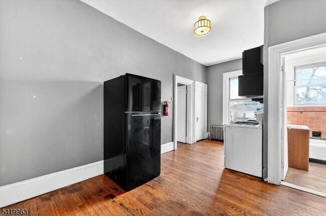 Building Photo - 150 Belvidere Ave