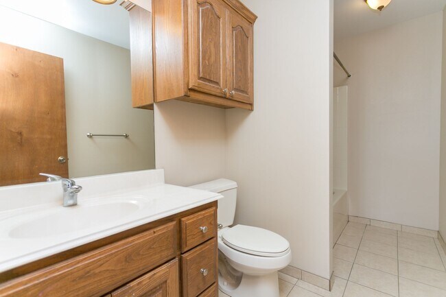 Building Photo - 16131/16133 Rolling Meadows Dr.