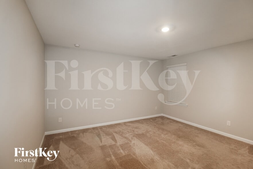 Building Photo - 163 Wynn Wy