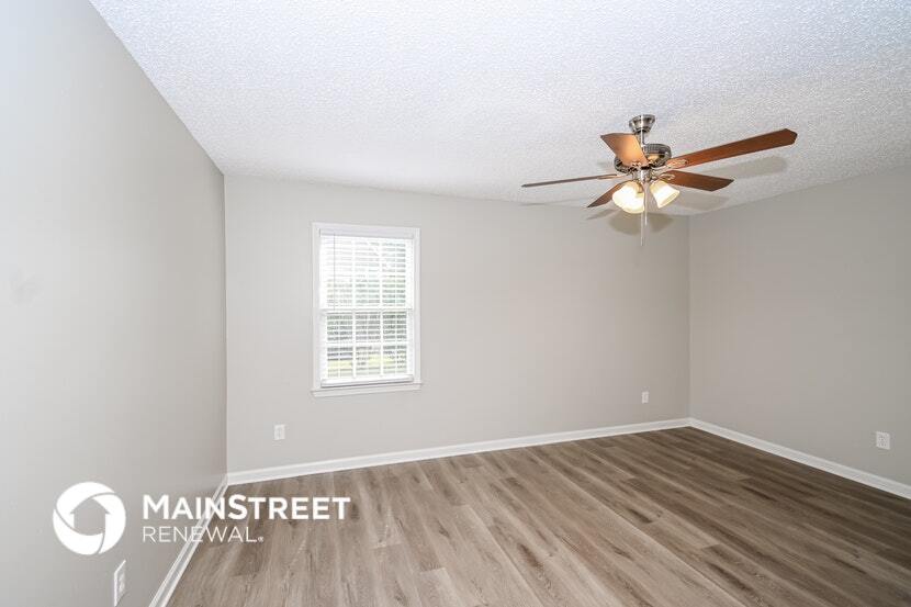 Building Photo - 12 Stratford Dr