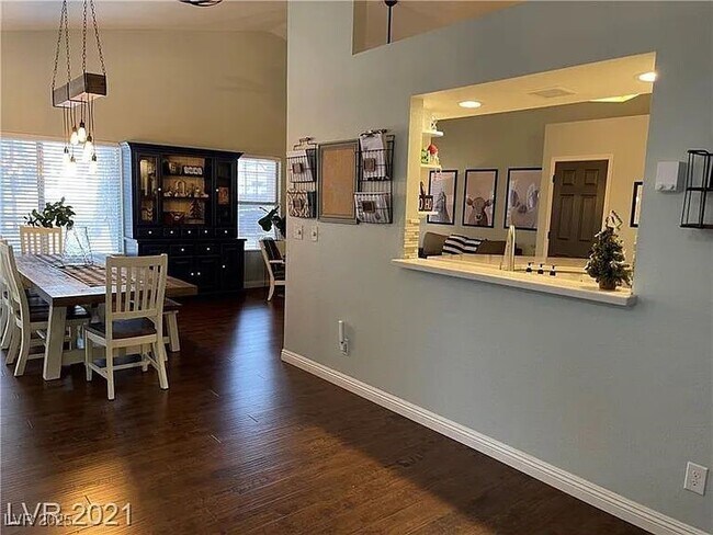 Building Photo - 1443 Basin View Cir