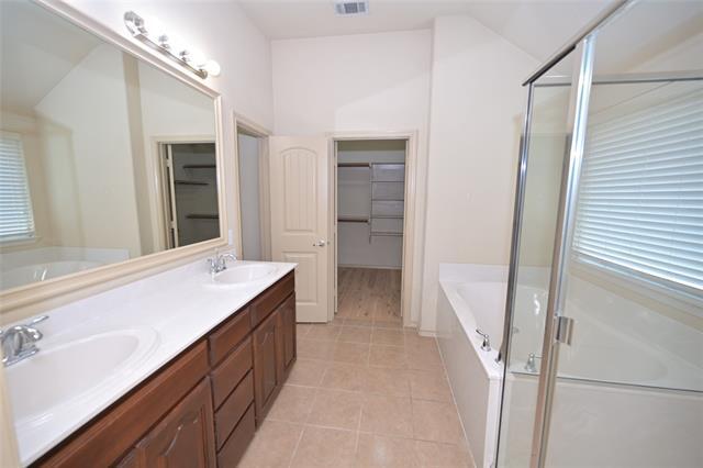 Building Photo - 1500 Dun Horse Dr