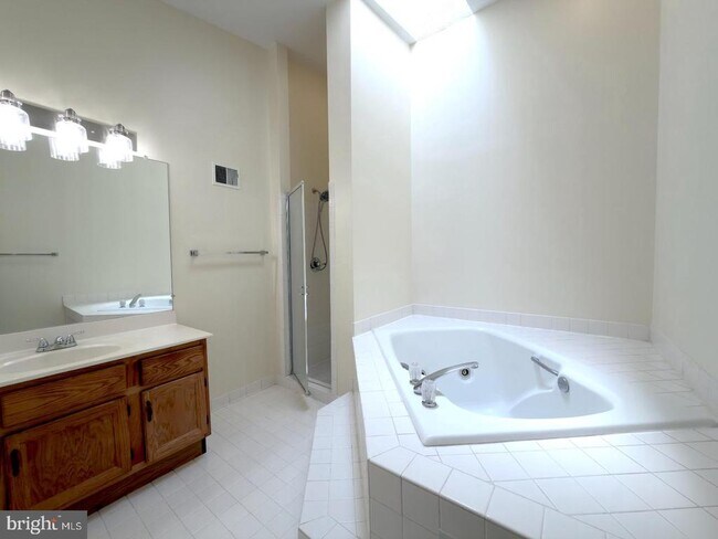 Building Photo - 10509 Smithy Ct