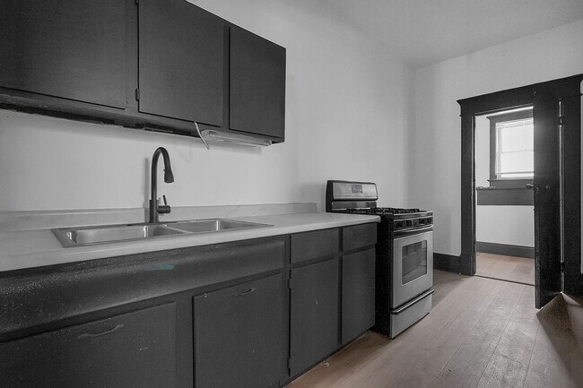 Building Photo - 51 E North St