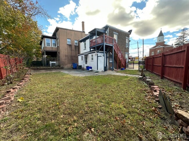 Building Photo - 151 N Broadway