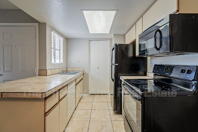 Building Photo - 2855 S Ext Rd