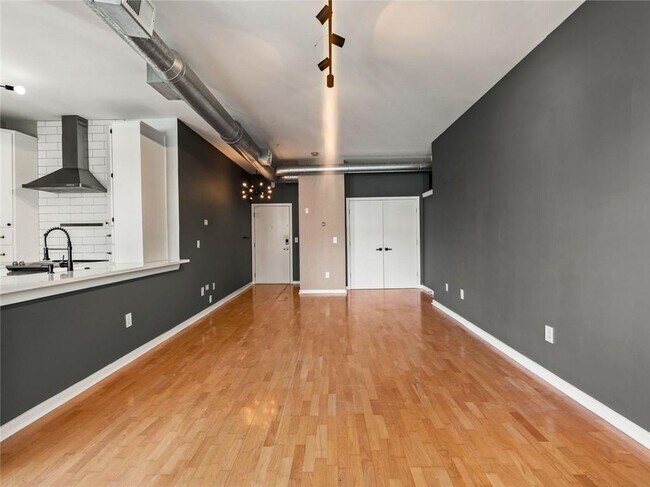 Building Photo - 800 Peachtree St NE