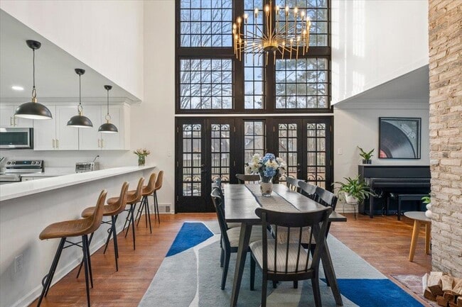 Building Photo - 1361 Poplar Ridge Dr