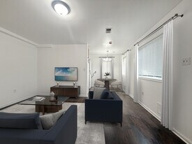 Building Photo - 506 Eastern Ave NE