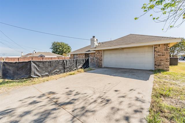 Building Photo - 309 Creekside Dr