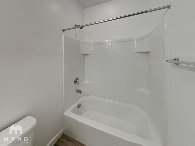 Building Photo - 13409 W Tether Trail