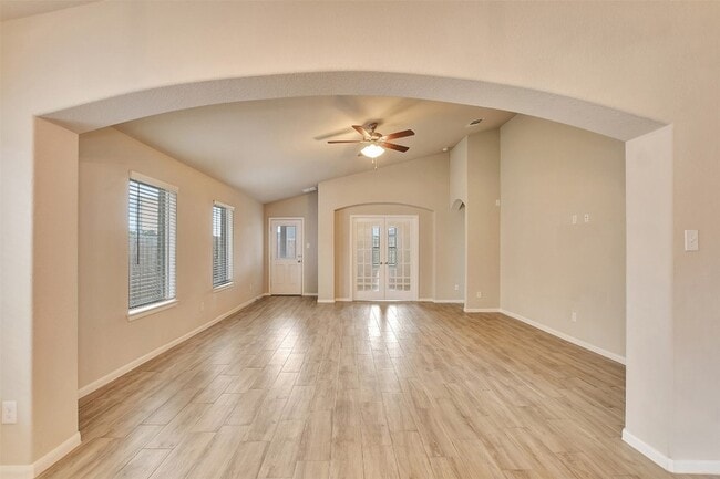 Building Photo - 388 Kendall Crest Dr