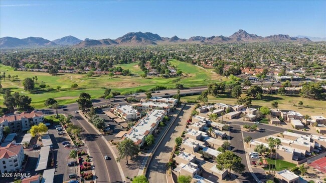 Building Photo - 4150 E Cactus Rd