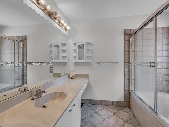Building Photo - 15037 SW 50th Ct