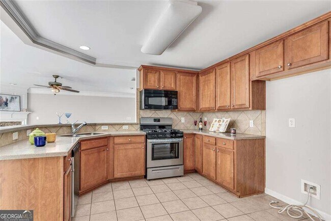 Building Photo - 268 Balaban Cir