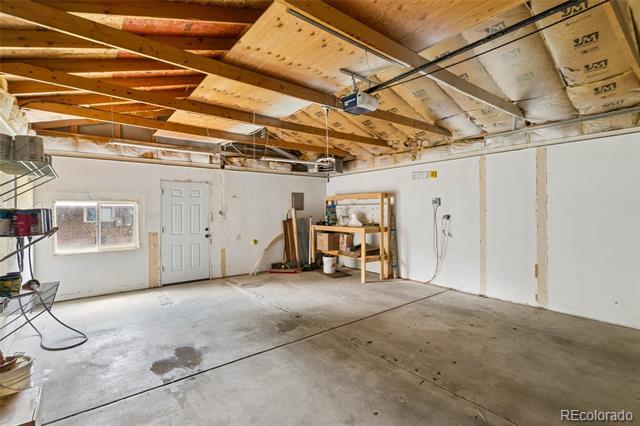 Building Photo - 556 S Canosa Ct